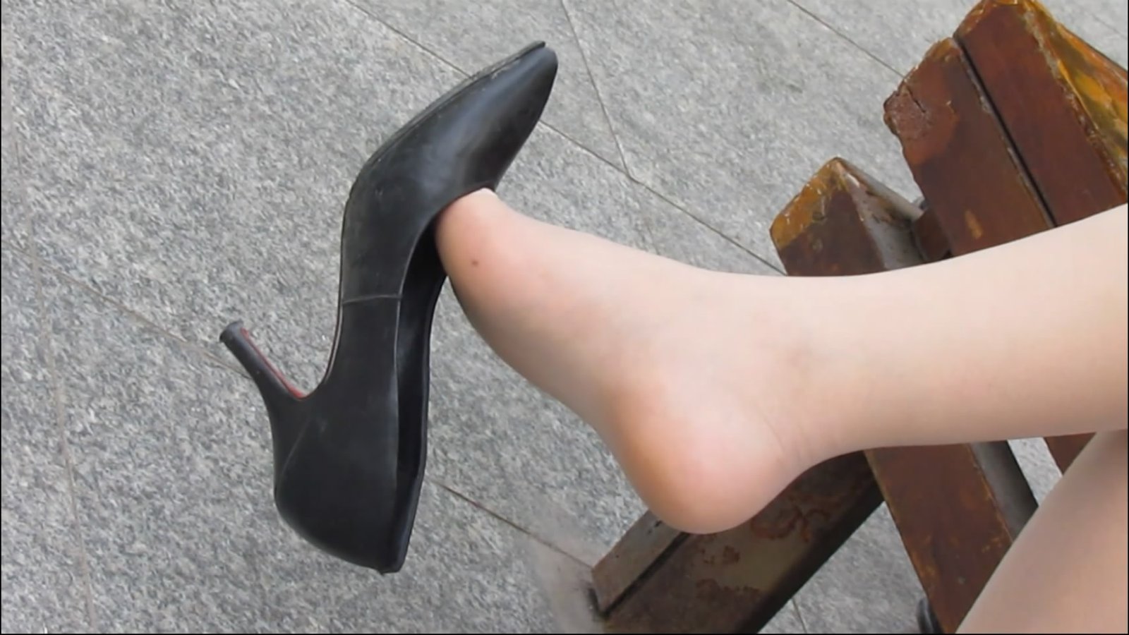 streetsnapdangl[00 00 46][20181128 232741 2]